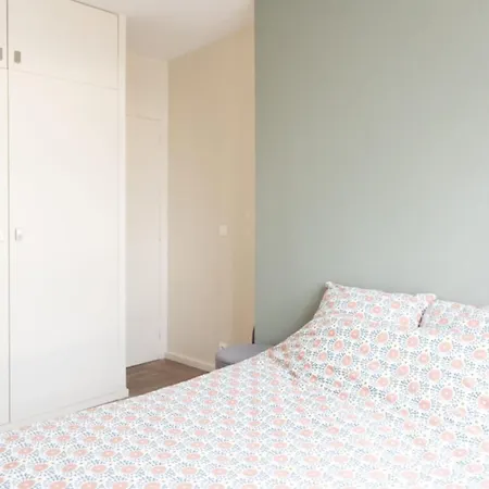 Bright Apt Near Montmartre